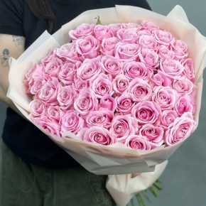 Букет из 55 роз Аваланж (60 см) в Рошале