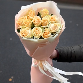 Букет из 11 роз Пич Аваланж (60 см) в Рошале