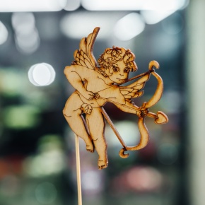 Топпер Купидон в Рошале