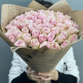 Букет из 51 пастельной розы (40 см) в Рошале