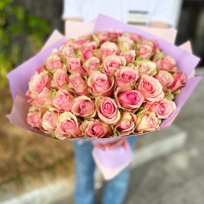 Букет 51 роза Бэлла Роса (40 см) в Рошале