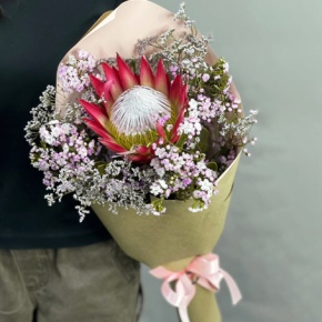 Букет из хамелациума, лимонниума и протеи в Рошале
