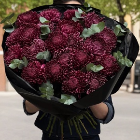 Букет из 21 винной хризантемы Бигоуди в Рошале