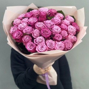 Букет из 51 розы Космик (50 см) в Рошале