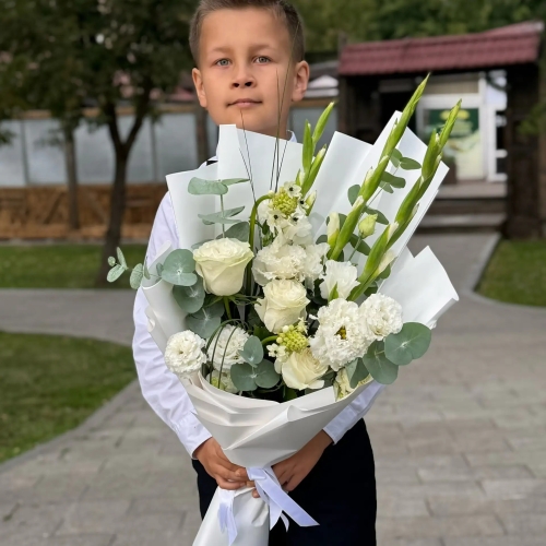 Букет на 1 сентября с гладиолусами, розами, эустомой и орнитогалумом в Рошале