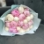 Микс из 19 бело-розовых пионов в Рошале
