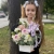 Композиция с георгинами на 1 сентября в белом ящике в Рошале